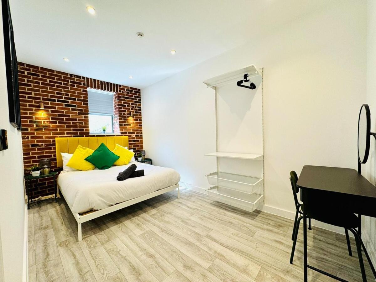 Apartment Premium 3-bed - Heart Of Town - Walk To