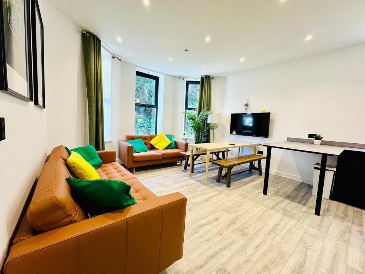 Premium 3-bed - Heart Of Town - Walk To Bournemouth