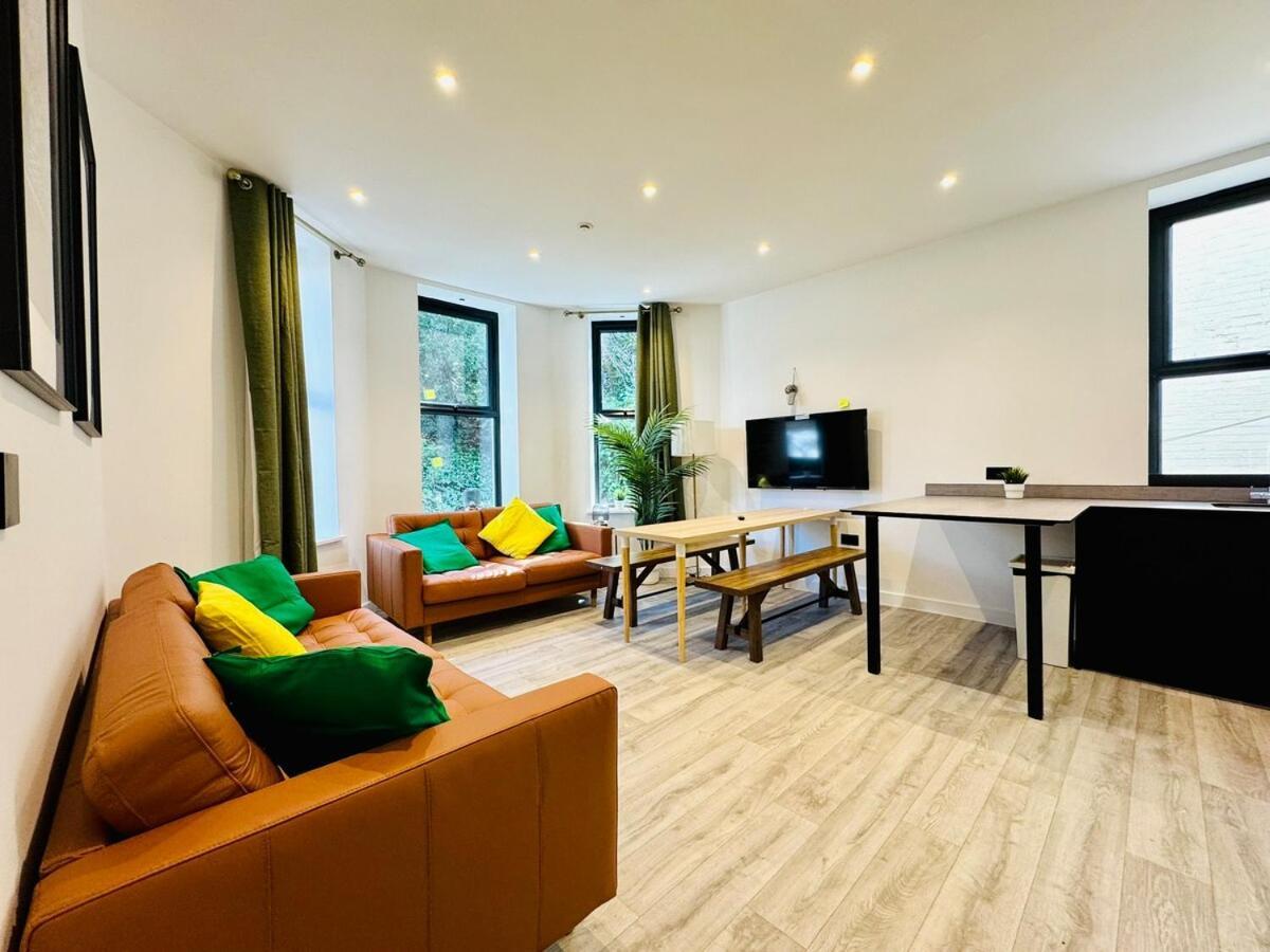 Apartment Premium 3-bed - Heart Of Town - Walk To